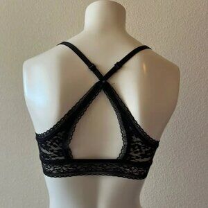 Gap Body cross back bralette NWOT